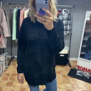 BOUTIQUE Crew Neck Sweater NEW!